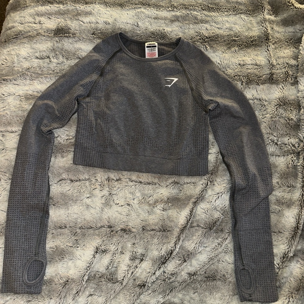 LIKE NEW women’s small ‘Gymshark’ vital seamless long sleeve crop top